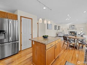 19811 13th Place W, Lynnwood WA 98036