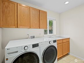 19811 13th Place W, Lynnwood WA 98036