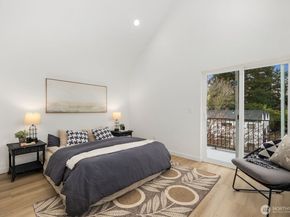806 B S Rose Street, Seattle WA 98108