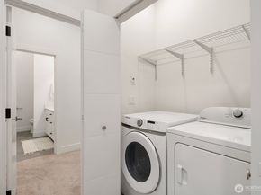 7721 NE 175th Street 103, Kenmore WA 98028