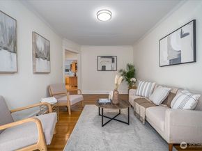 1310 Queen Anne Avenue N 15, Seattle WA 98109