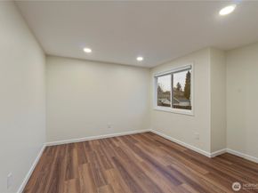 2902 13th Street 3B, Everett WA 98201