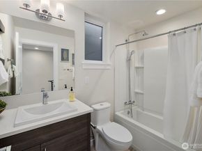 9239 A 16th Avenue SW, Seattle WA 98106
