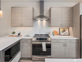 9239 A 16th Avenue SW, Seattle WA 98106
