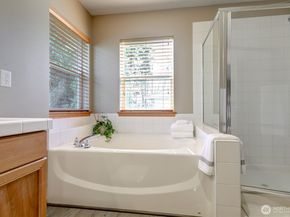252 Quincy Avenue NE, Renton WA 98059
