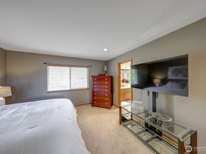 252 Quincy Avenue NE, Renton WA 98059