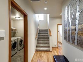 252 Quincy Avenue NE, Renton WA 98059