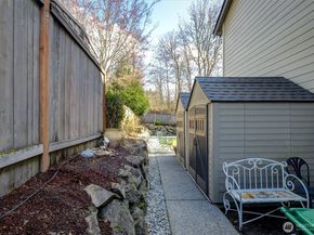252 Quincy Avenue NE, Renton WA 98059