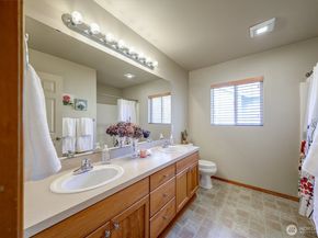 252 Quincy Avenue NE, Renton WA 98059