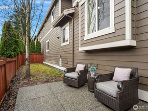 12211 168th Court NE, Redmond WA 98052