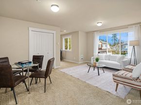 12211 168th Court NE, Redmond WA 98052