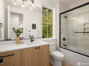 11812 NE 103rd Place, Kirkland WA 98033