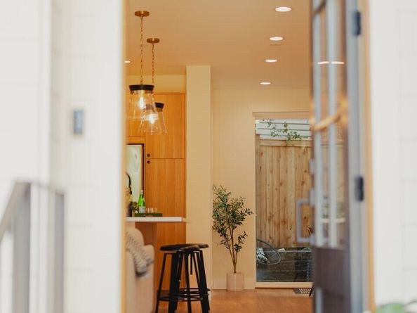 11812 NE 103rd Place, Kirkland WA 98033