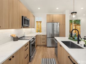 11812 NE 103rd Place, Kirkland WA 98033