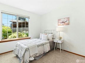 14222 108th Avenue NE, Kirkland WA 98034