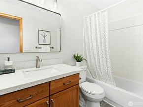 14222 108th Avenue NE, Kirkland WA 98034