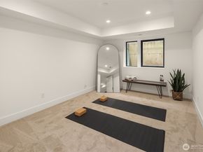 10656 Woodhaven Lane, Bellevue WA 98004