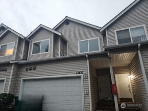 9715 26th Avenue SW 202, Seattle WA 98106