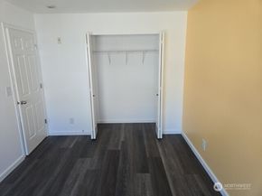 9715 26th Avenue SW 202, Seattle WA 98106