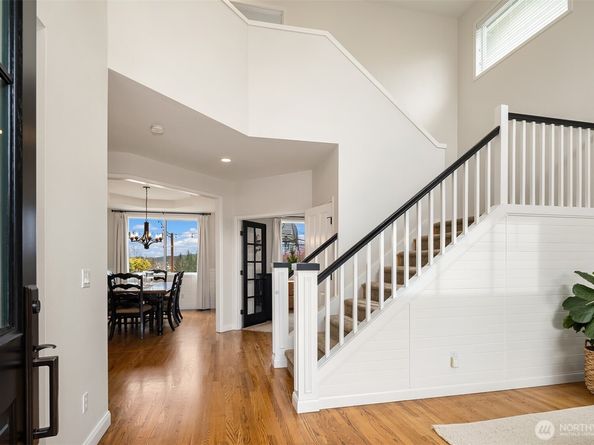35814 SE Crestview Loop, Snoqualmie WA 98065