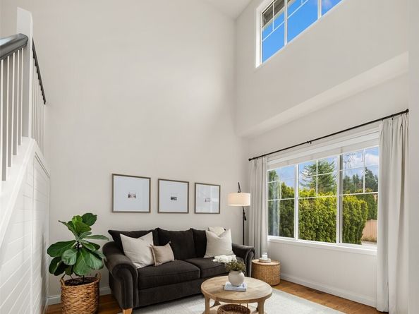 35814 SE Crestview Loop, Snoqualmie WA 98065