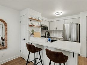 9200 Greenwood Avenue N A202, Seattle WA 98103