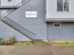 9200 Greenwood Avenue N A202, Seattle WA 98103