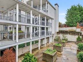 9200 Greenwood Avenue N A202, Seattle WA 98103