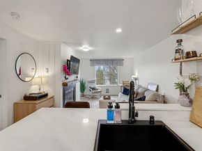 9200 Greenwood Avenue N A202, Seattle WA 98103