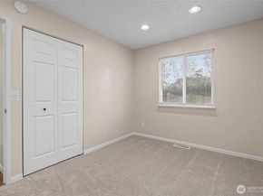 3214 Pike Street SE, Auburn WA 98002