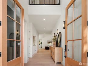 1917 166th Place NE, Bellevue WA 98008