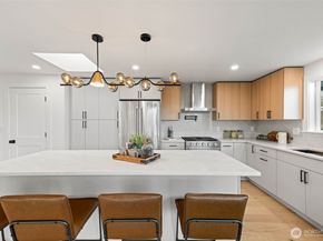 16807 NE 6TH Place, Bellevue WA 98008