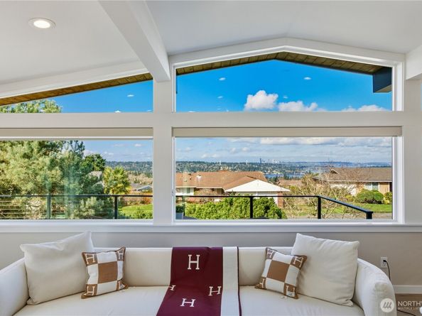 4502 134th Place SE, Bellevue WA 98006