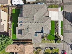 13038 NE 102nd Place, Kirkland WA 98033