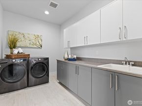 13038 NE 102nd Place, Kirkland WA 98033