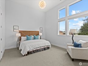 13038 NE 102nd Place, Kirkland WA 98033