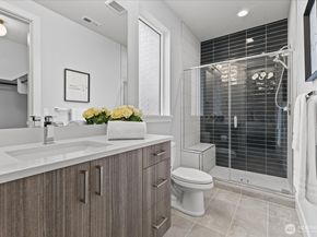 13038 NE 102nd Place, Kirkland WA 98033