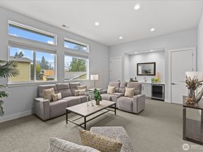 13038 NE 102nd Place, Kirkland WA 98033