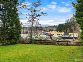 18023 62nd Avenue NE, Kenmore WA 98028