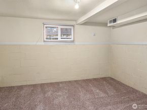 18023 62nd Avenue NE, Kenmore WA 98028