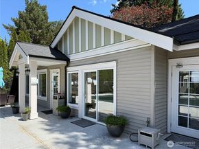 11309 NE 128th Street F104, Kirkland WA 98034