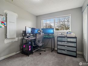 15720 120th Avenue SE, Renton WA 98058