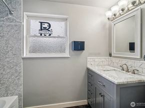 15720 120th Avenue SE, Renton WA 98058