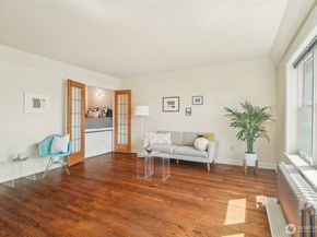 519 W Roy Street 309, Seattle WA 98119