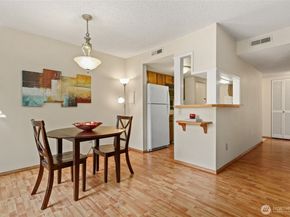 14331 124th Avenue NE C22, Kirkland WA 98034