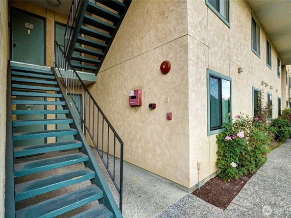 14331 124th Avenue NE C22, Kirkland WA 98034