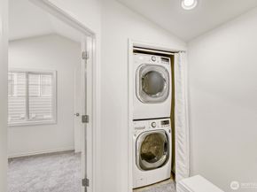 12323 10th Place NE C, Seattle WA 98125