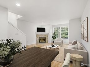 12323 10th Place NE C, Seattle WA 98125