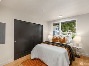 1110 B 34th Avenue, Seattle WA 98122