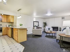 5733 155th Avenue NE, Redmond WA 98052